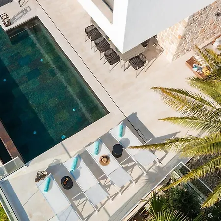 Luxury Diamond Two With Pool Villa *