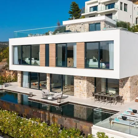 Luxury Diamond Two With Pool Villa