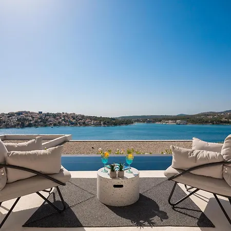 Luxury Diamond Two With Pool