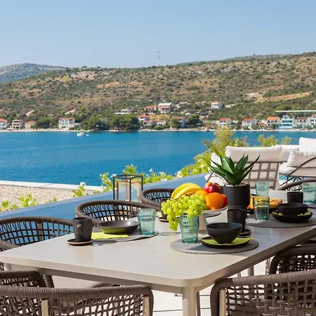 Villa Luxury Diamond Two With Pool *