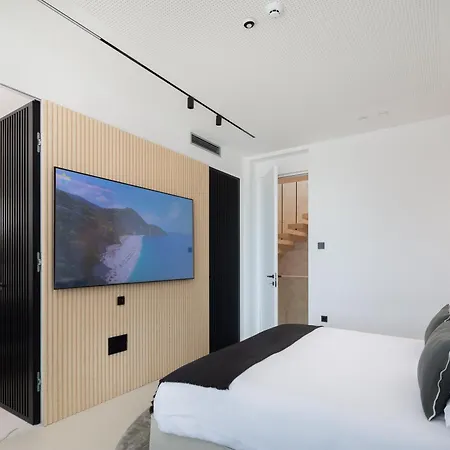 Luxury Diamond Two With Pool Villa *