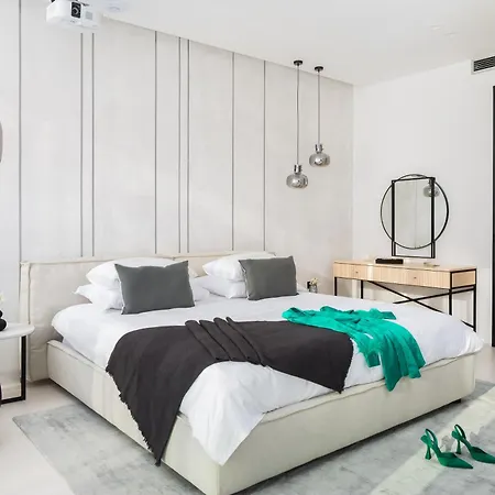 Luxury Diamond Two With Pool Villa Podglavica