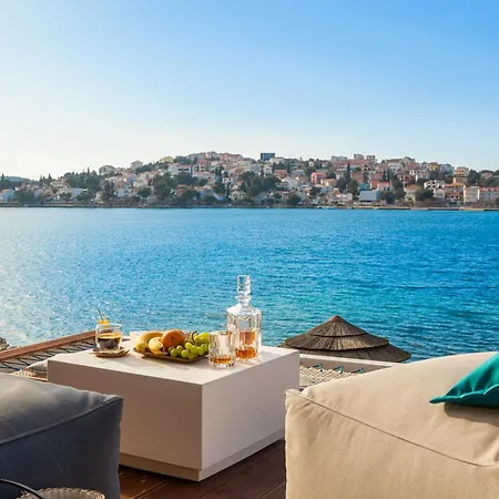 Villa Luxury Diamond Two With Pool *