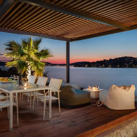 Villa Luxury Diamond Two With Pool