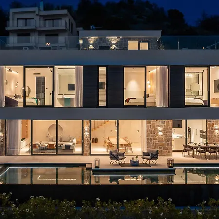 Villa Luxury Diamond Two With Pool