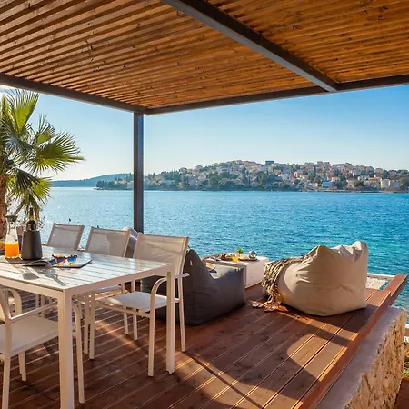 Villa Luxury Diamond Two With Pool Podglavica